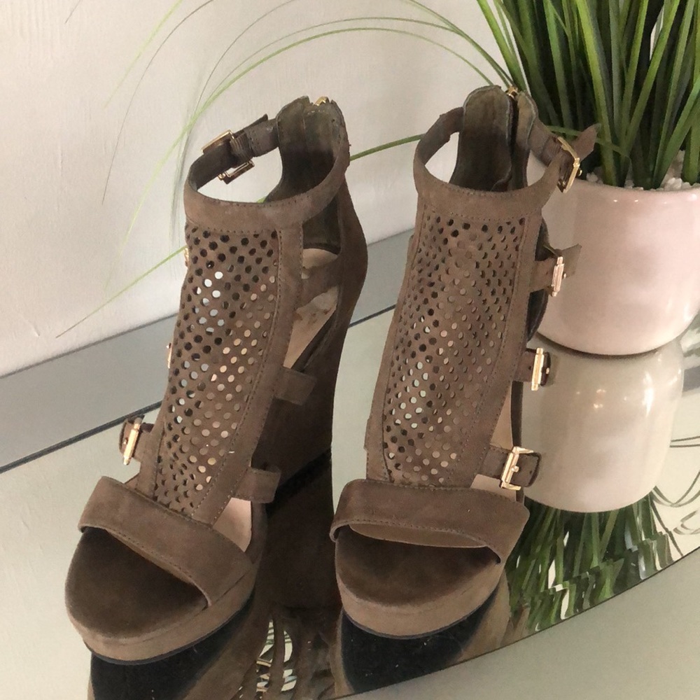 GUESS Suede High Heels Wedge Shoes, Neutral Green, size 7.5